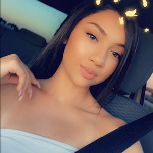 Meet your Posher, Marcela